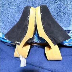 Rag & Co Black Suede Women's Clogs